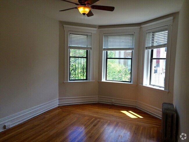 Building Photo - 1111 Boylston St Unit 35 Rental