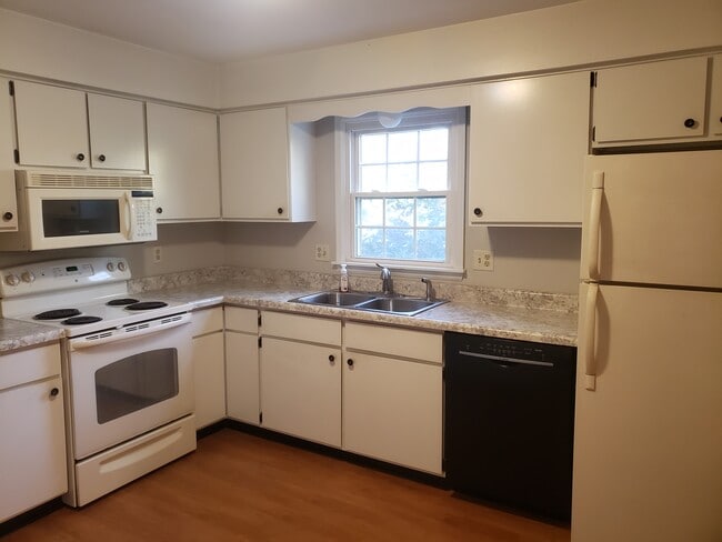 Photo - 1319 W Daytona Dr Unit 1