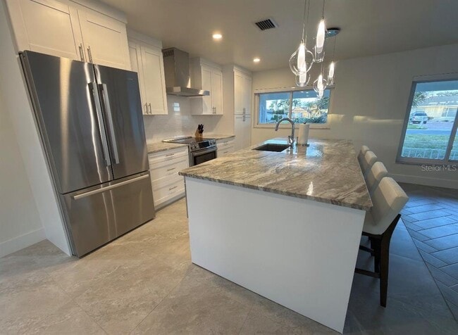 Photo - 12350 4th St E