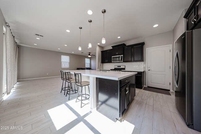 Building Photo - 3813 E Branham Ln