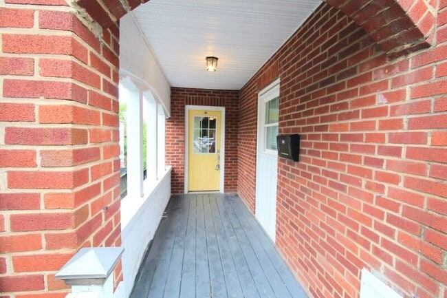 Photo - 3 Shenandoah Ave