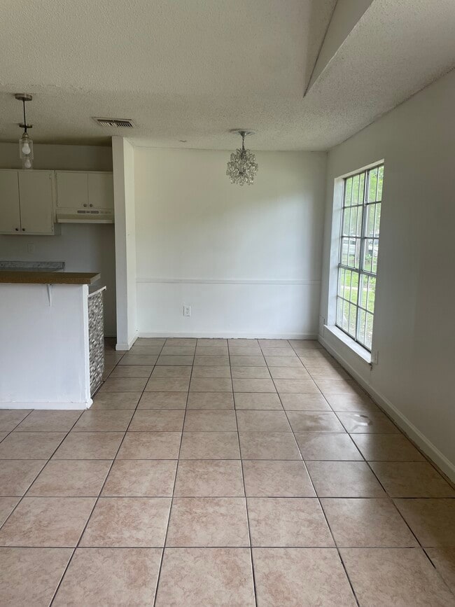 Photo - Farley Drive Unit B