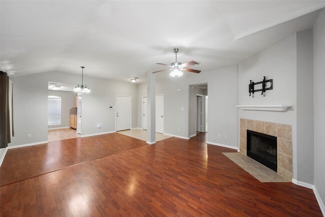 Photo - 10807 Twin Circles Dr