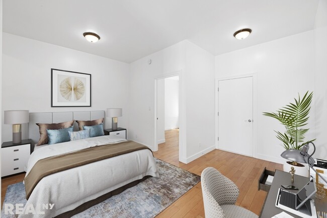 Building Photo - 206 Rivington St