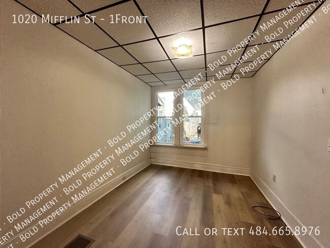 Photo - 1020 Mifflin St Unit 1Front