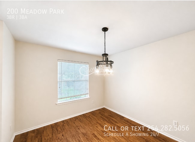 Photo - 200 Meadow Park Dr
