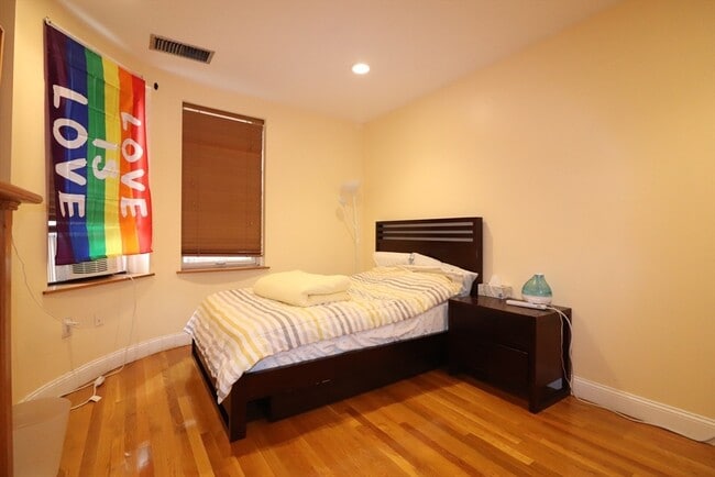 Photo - 96 Gainsborough St Unit 106W