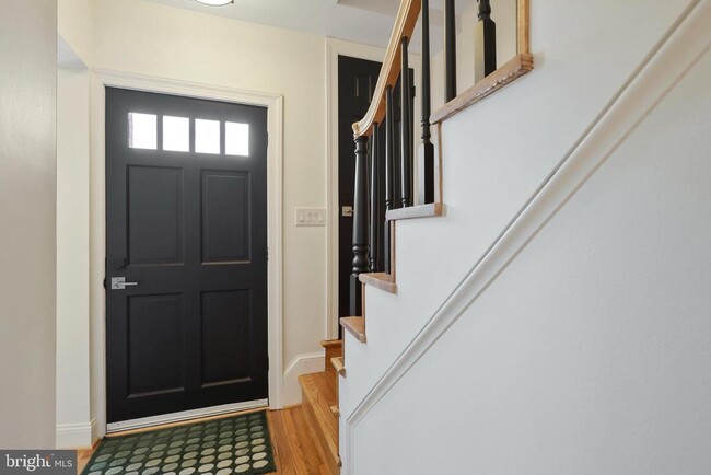 Photo - 116 Commerce St Townhome