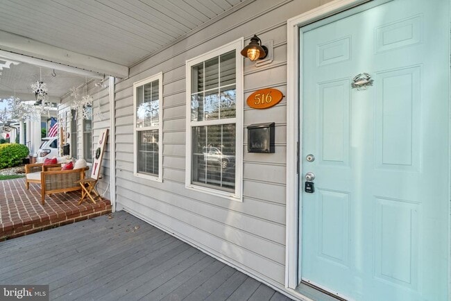 Building Photo - 516 Second St