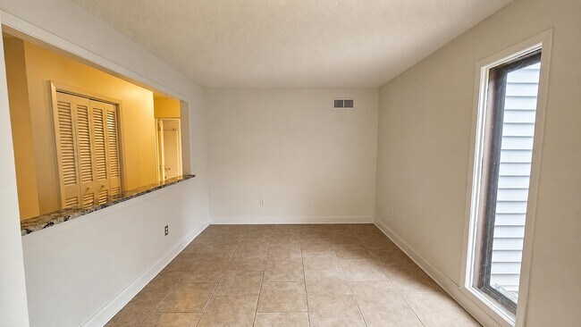Photo - 89 Ericson Rd