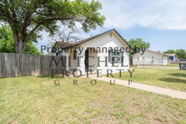 Building Photo - Welcome to 4106 S. Jackson! This beautiful... Rental