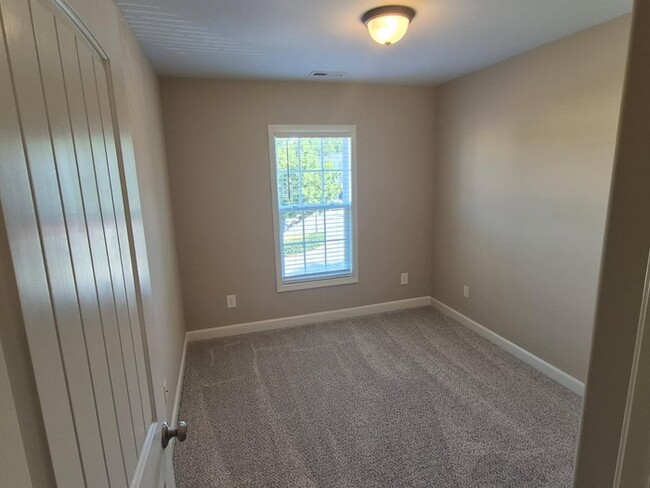 Photo - 3 bedrooms 2.5 Bath