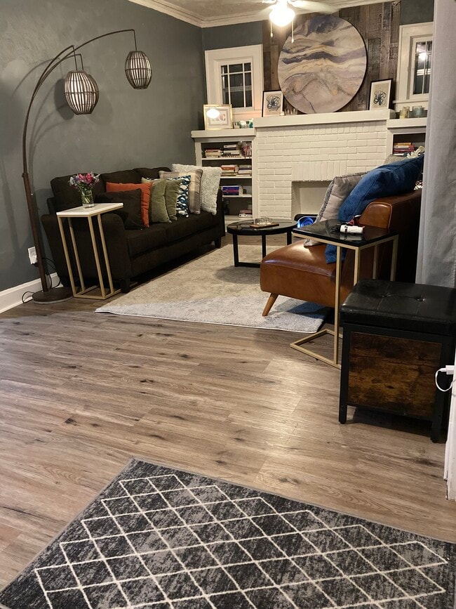 Photo - 5004 Euclid Ave