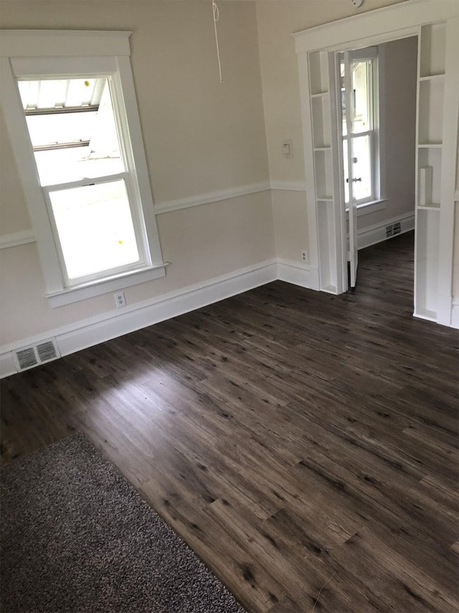 Photo - 3029 Gideon Ave