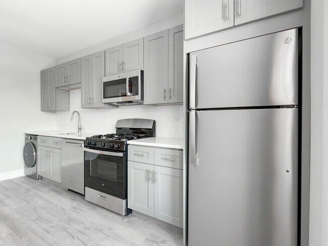369 Hazel Ave Unit D8