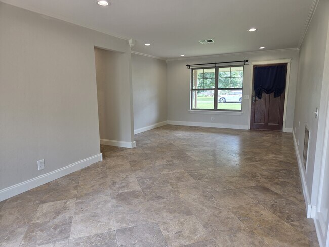 Photo - 1865 W Lake Park Dr