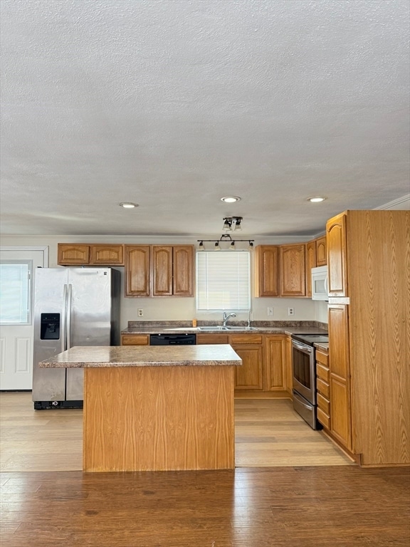 Building Photo - 33 N Sullivan Rd