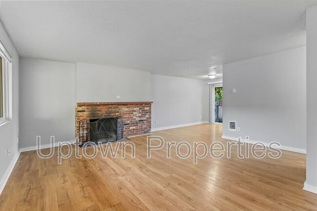 Photo - 4035 SE King Rd Unit Apt D
