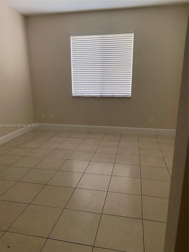 Photo - 65 SW 16th Ave