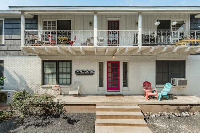 Photo - Charming 2-bedroom, 1-bathroom apartment! Unit G