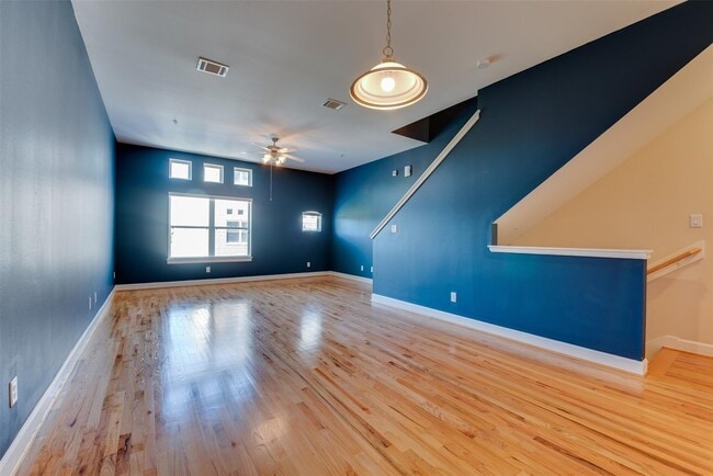 Photo - 5941 S Loop E Unit 1104