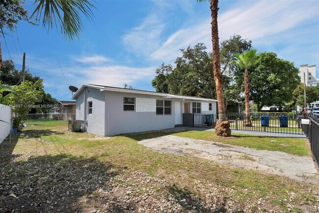 Photo - 3052 NW 78th St Unit 1
