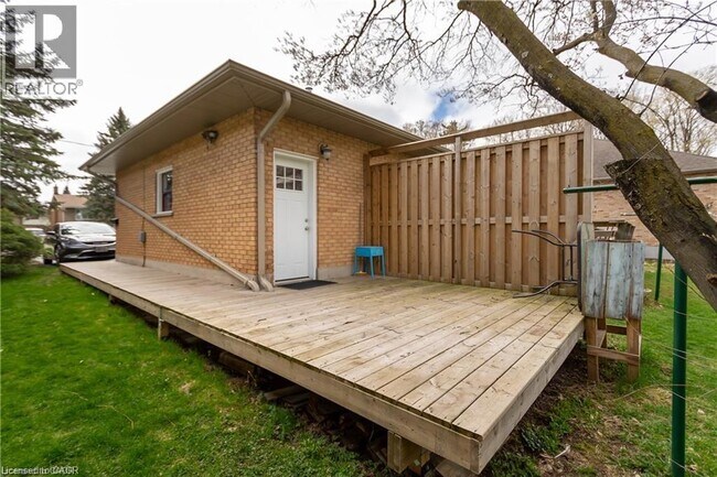 Photo - 66 Nine Pines Rd