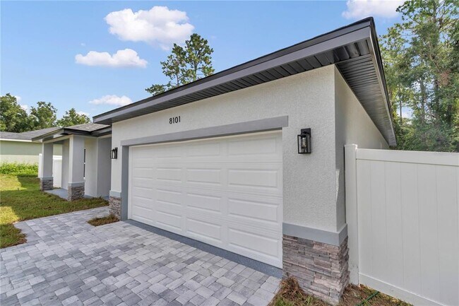 Photo - 8101 SW 132 Loop