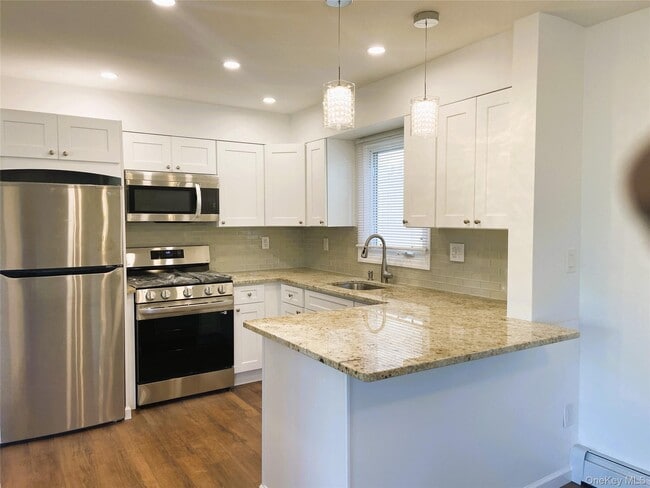 Building Photo - 473 Franklin Blvd Unit Main