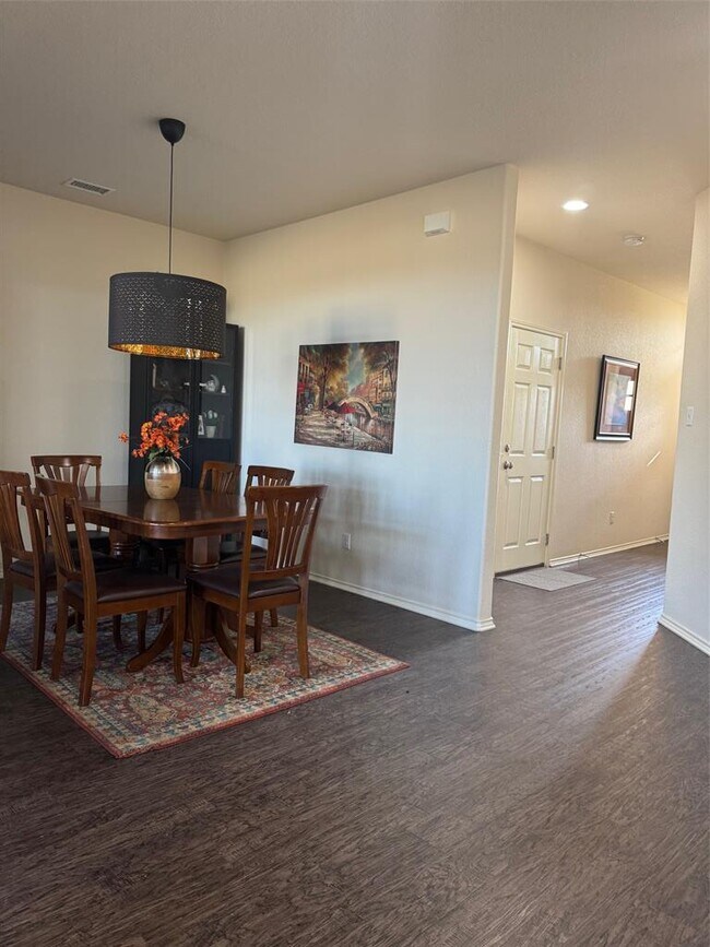 Photo - 401 Hyltin St