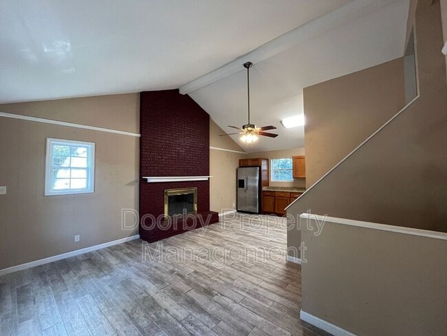 Photo - 6619 Fairview Rd