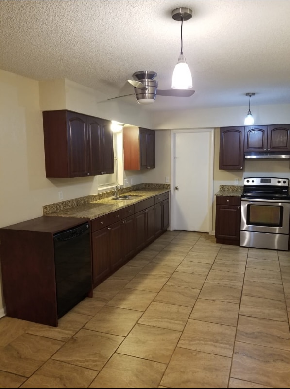 Photo - 8824 W Millpoint Rd