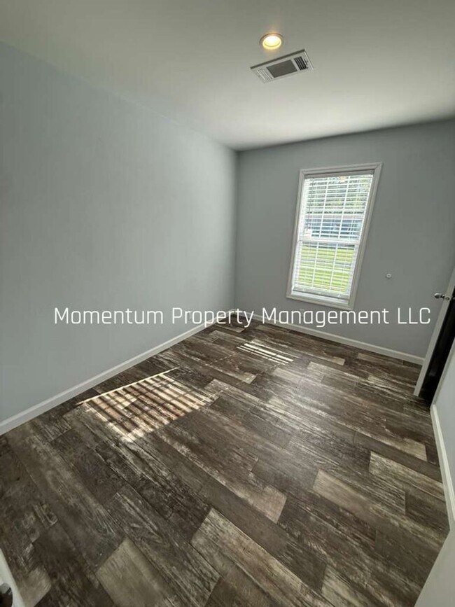 10704 Fran St
