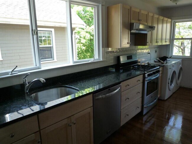Photo - 17 Milton St Apartments Unit 2