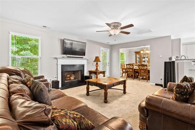 7155 Laurel Creek Dr