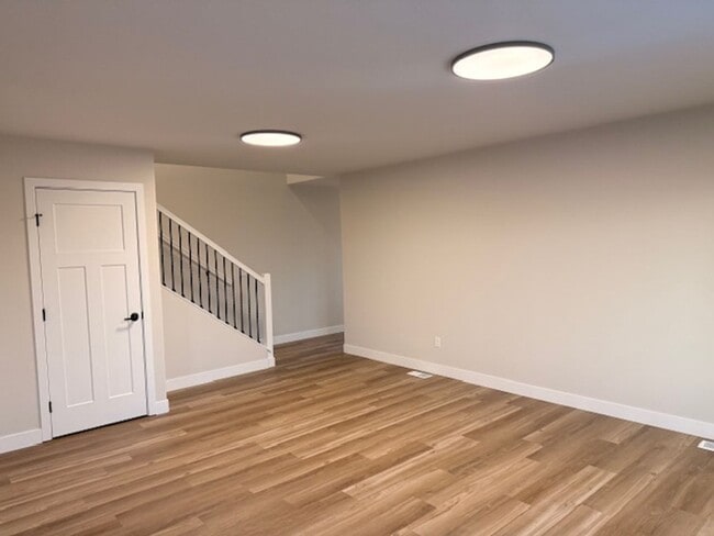 Photo - 3 Bedroom South Anchorage Townhouse! Utilities Included!