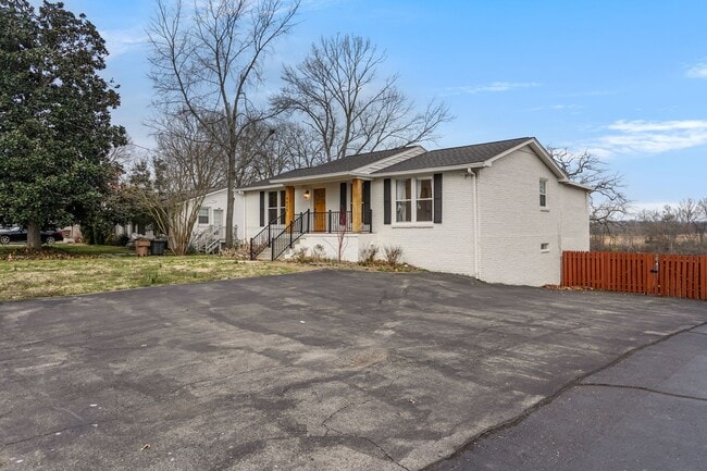 Photo - 6620 Upton Ln