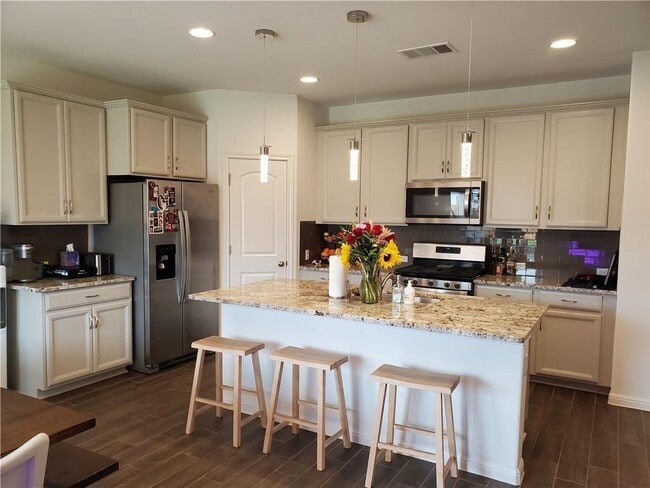 Photo - 17310 Alturas Ave