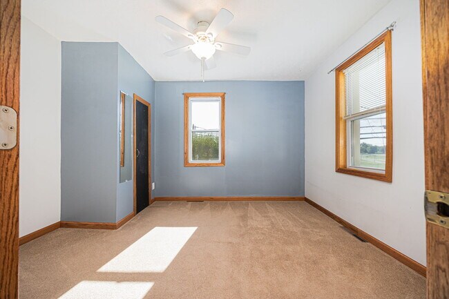 Photo - 334 Lancaster Pike