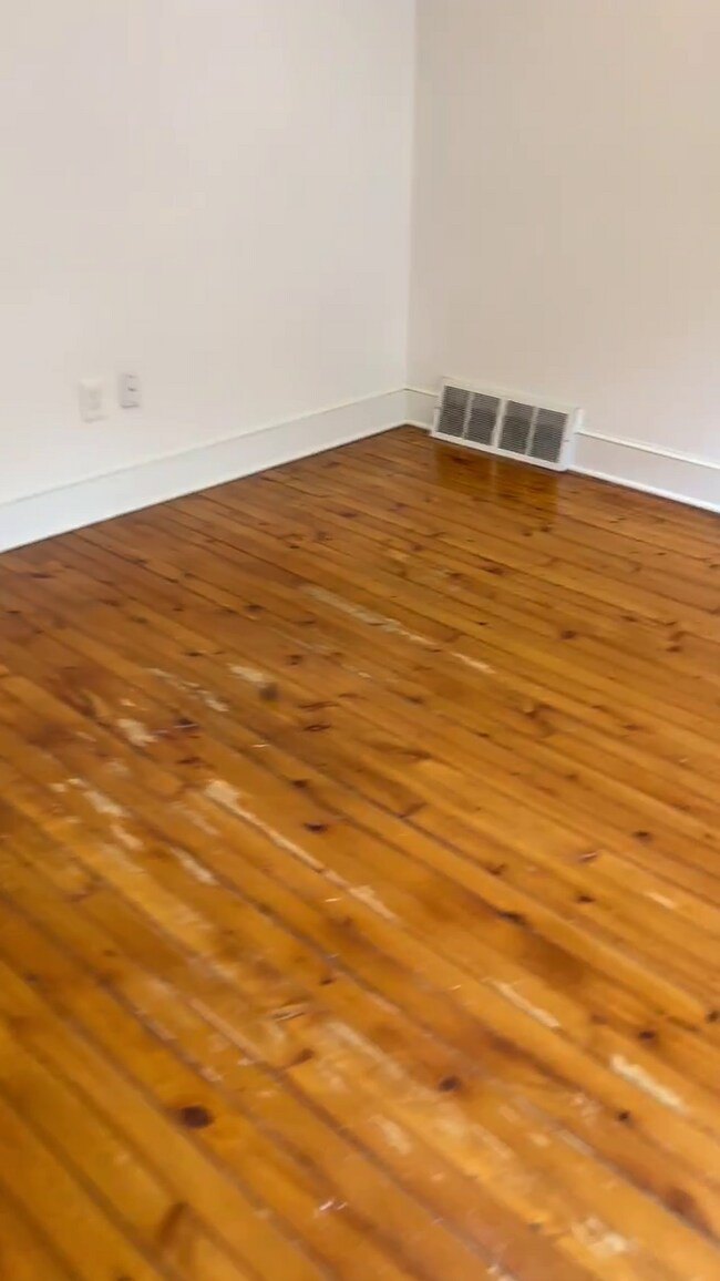 Photo - 186 Willow St Unit A