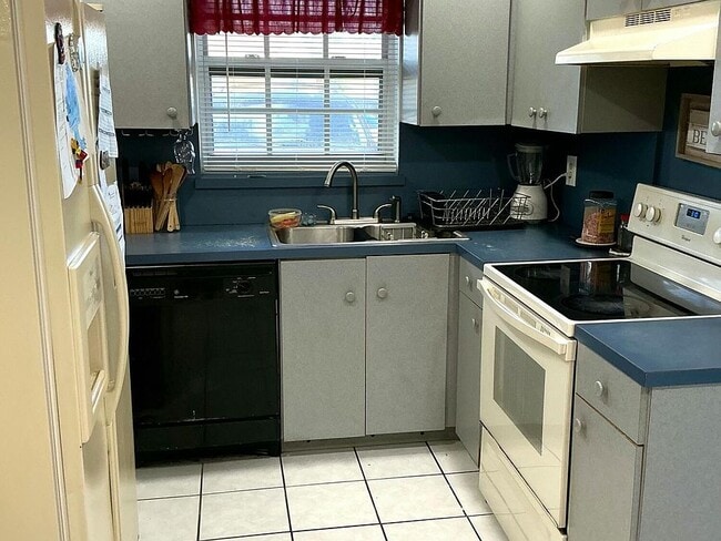 Photo - 5412 Cannon Way