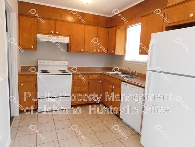 Photo - 14015 SW Wyandotte Dr