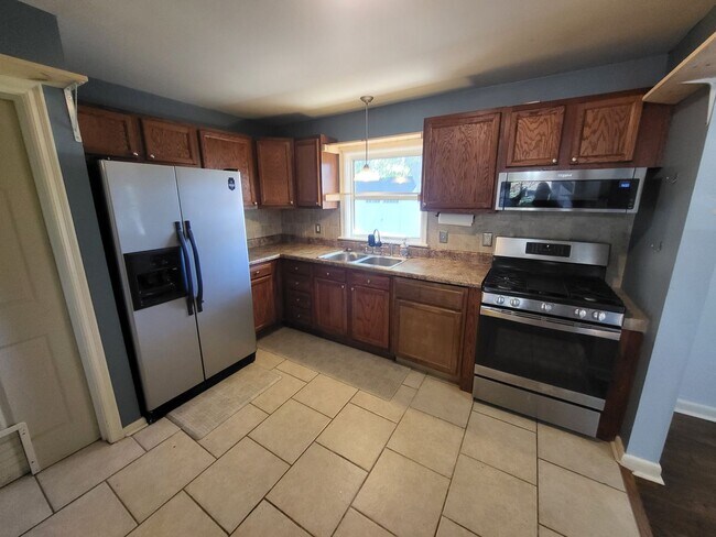 Photo - 8224 Meadow Creek Rd