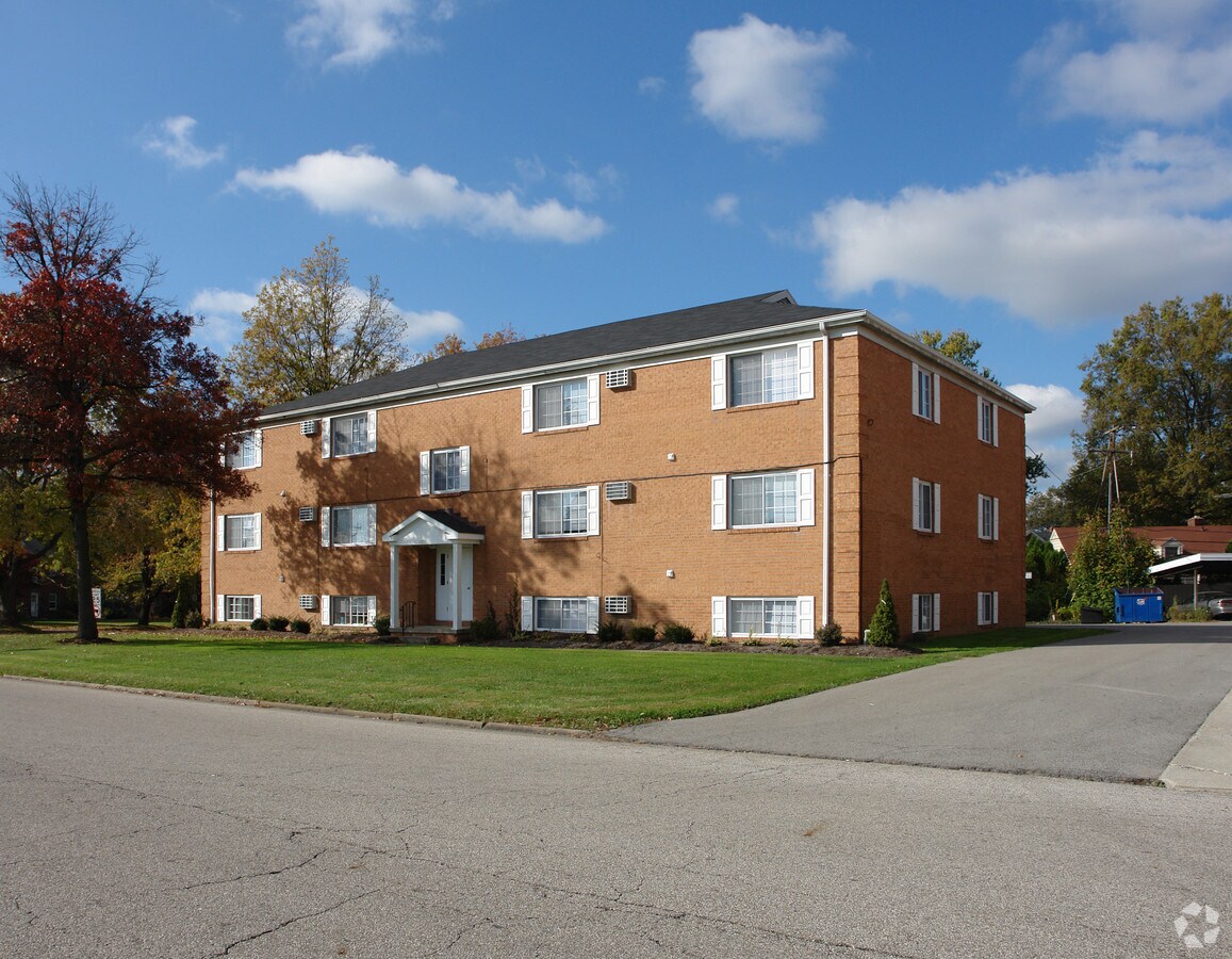 Photo - 4250 Hillman Way Apartments