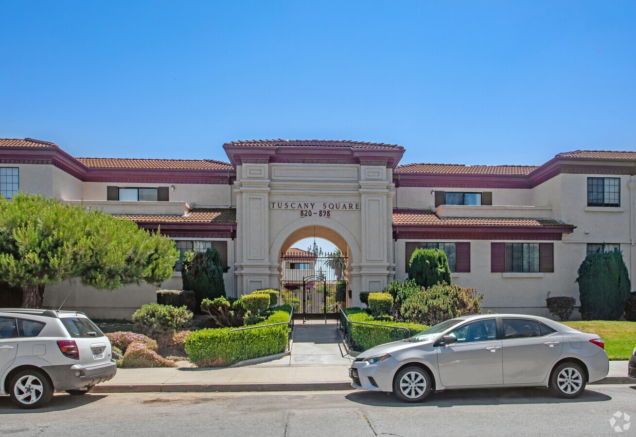 Tuscany Square - Tuscany Square Apartments