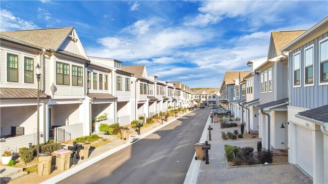 Photo - 726 Stickley Oak Way