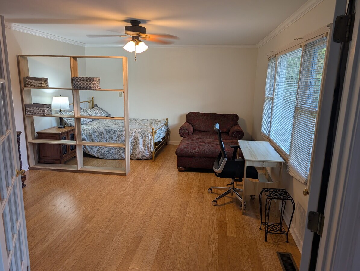 Photo - 5335 Longbranch Dr Unit Room A