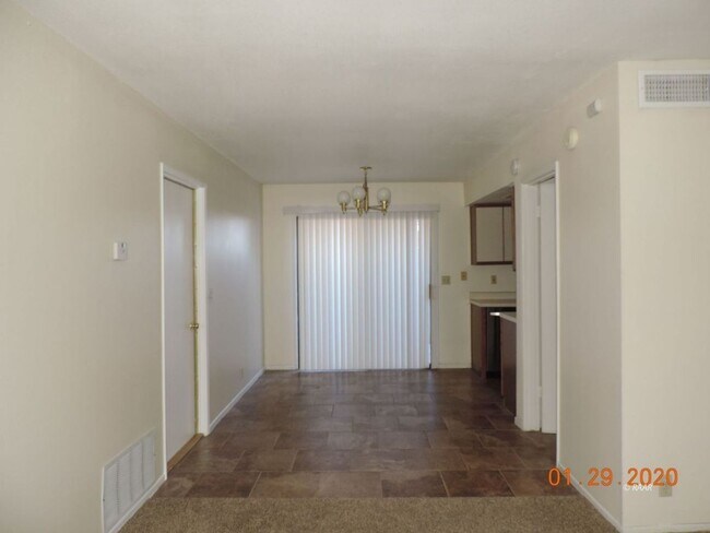 Photo - GRA600 Unit Apt B