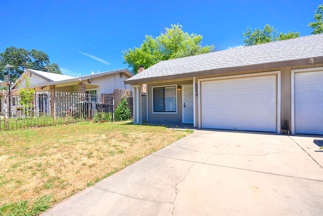 Building Photo - 6854-6854 Concert Way Unit 6854