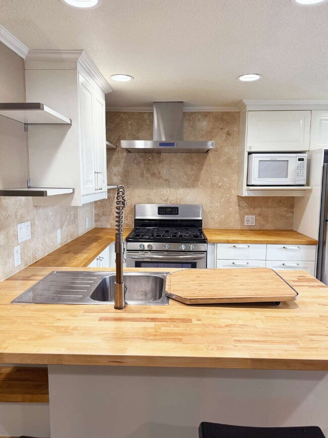 Photo - Updated 1-Bedroom Retreat in the Heart of the Springs.